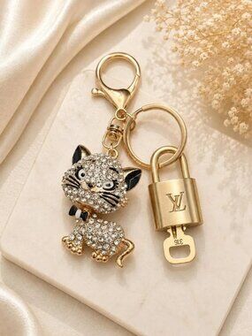 Louis Vuitton Authentic Gold Padlock 🔑 Key + Stylish Unbranded Cat Bag Charm